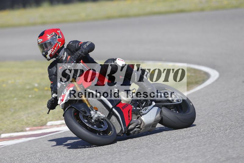 /06 08.04.2026 Cornu Master School ADR/Gruppe blau/40